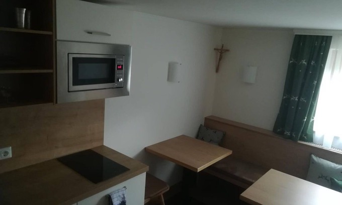 Bad Hofgastein Bed & Breakfast | Double room with shower, WC - Bergheim, house