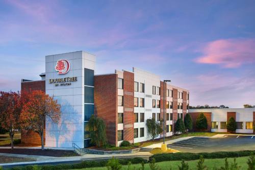Rocky Mount Hotel | DoubleTree by Hilton Rocky Mount