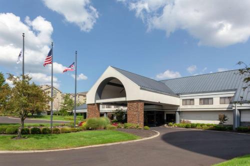 Miamisburg Hotel | DoubleTree Suites by Hilton Dayton/Miamisburg