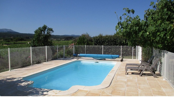 Les Ollieres-sur-Eyrieux Apartment | Douceur Di'vignes - Appt avec piscine