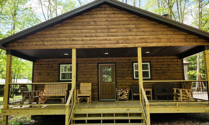 Tylersburg Cabin | Douglas Fir Cabin in the Woods