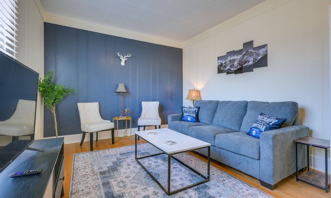 Anaconda Apartment | Downtown Anaconda Studio: Walk to Dining & Bars!