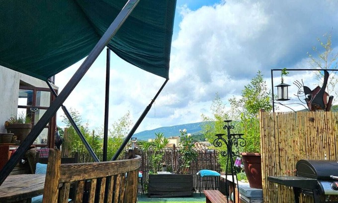 Ganges Apartment | Downtown apartment with view and Jacuzzi! Ideal for couples or small families