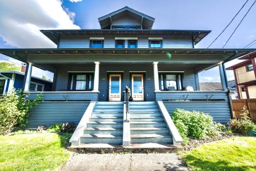 Albany Apartment | Downtown Boho Revival Home PNW