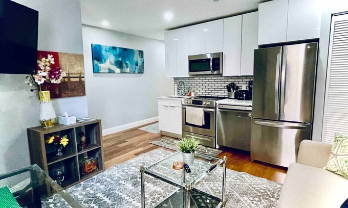 Center City Apartment | Downtown City Hall close by Kimmel Center 1BD