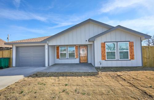 San Angelo House | Downtown Elegance: 2-BR Home - San Angelo, Texas