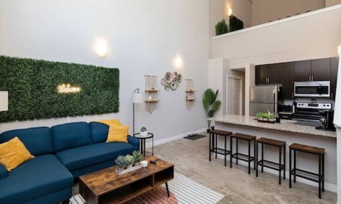 Downtown Des Moines Apartment | Downtown Loft Livin' | 2BD/2BR - Downtown DSM