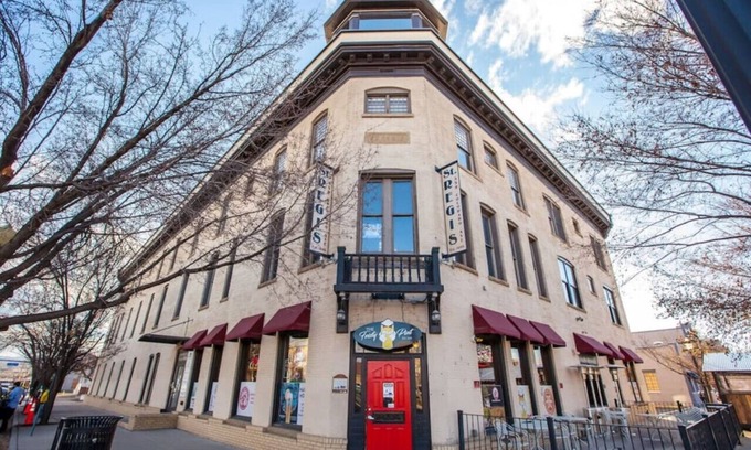 Grand Junction Apartment | Downtown Modern Condo Inside the Historic St. Regis