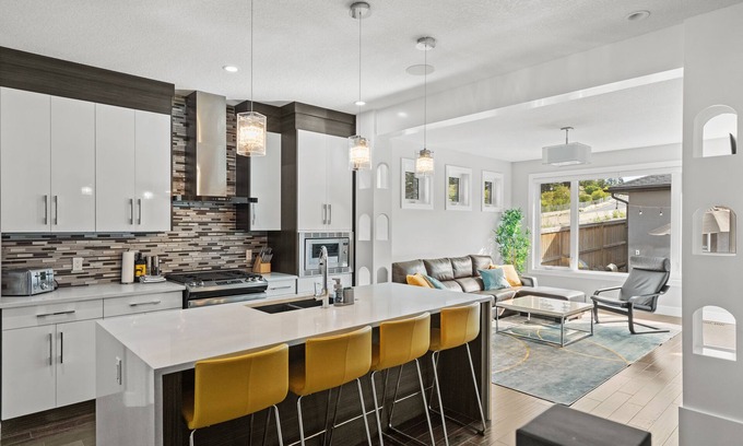 Southwest Calgary House | Downtown views across from Stampede Park!