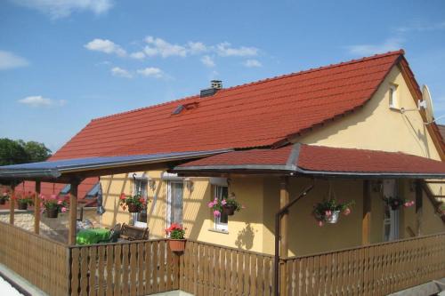 Wutha-Farnroda Apartment | Drachenstein