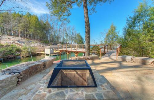 Mineral House | Dragonfly Cove