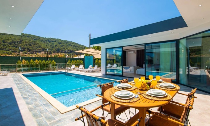Sarıbelen Villa | Dreamy Villa with Private Pool and Jacuzzi in Kas