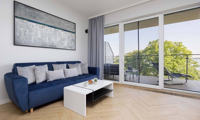 Serock Apartment | Drewnowskiego 7A Zegrze Modern Apartment by the Lake Parking & Sauna