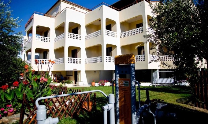 Mavrovouni Apartment | Drossia # 3 - One Bedroom Apartment, Sleeps 4