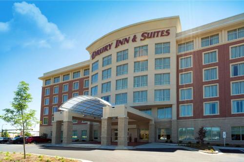 Burlington Hotel | Drury Inn & Suites Burlington