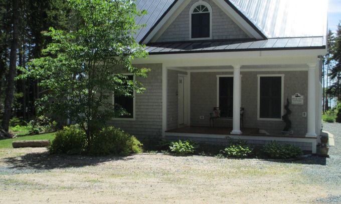 Brooklin Cottage | Duck Cove Cottage - Carriage House on Herrick Bay