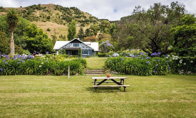 Clarence House | Dunluce Coastal Farmstay - Kaikoura Holiday Home