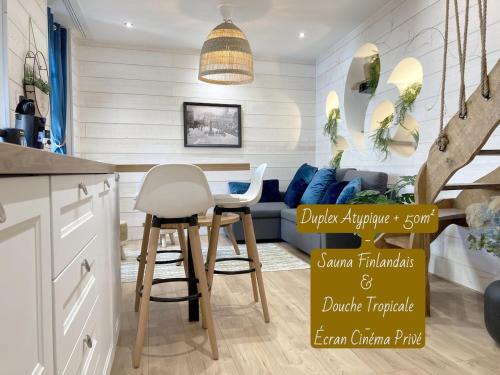 Riom Apartment | Duplex climatisé avec Espace Cinéma