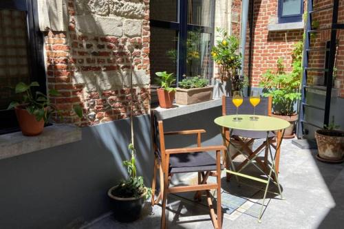 University District Apartment | Duplex in historical centre with private courtyard