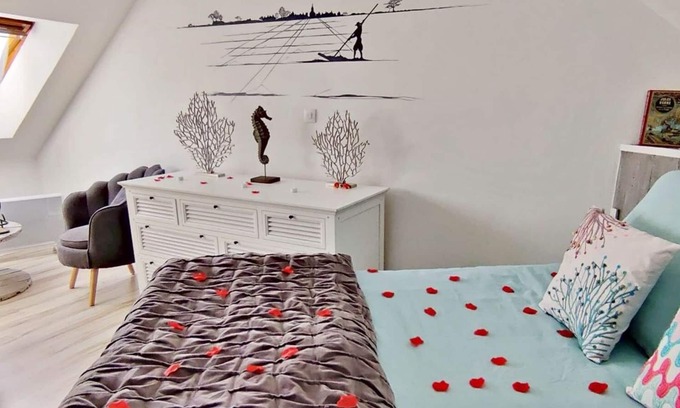Ambon Ski Chalet | Duplex, junior suite, with terrace and spa: La Fleur de sel