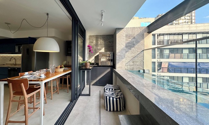 Leblon Apartment | Duplex Penthouse with Pool for Seasonal Rental in Leblon