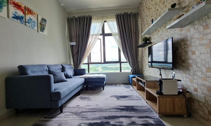 Kempas Apartment | E Life D Summit Residences With Wifi & Netflix