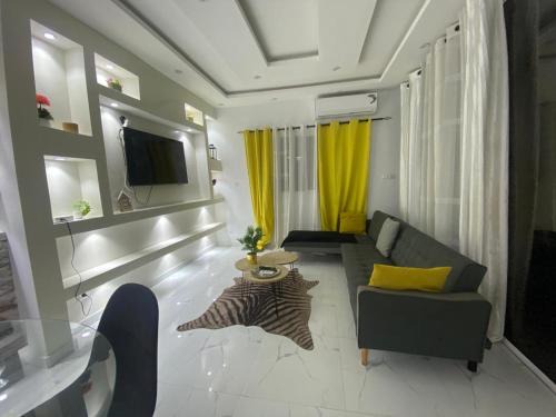 Yof Apartment | Eagle Appart