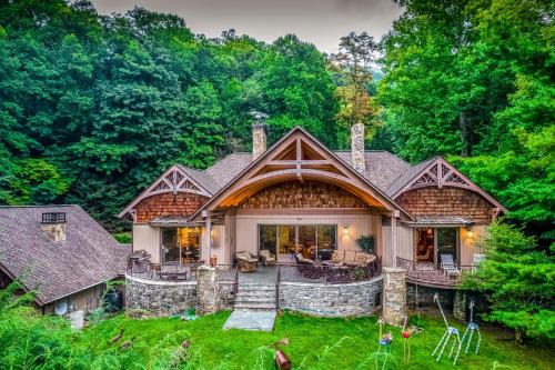 Waynesville House | Eagles Nest at Big Bear Estates