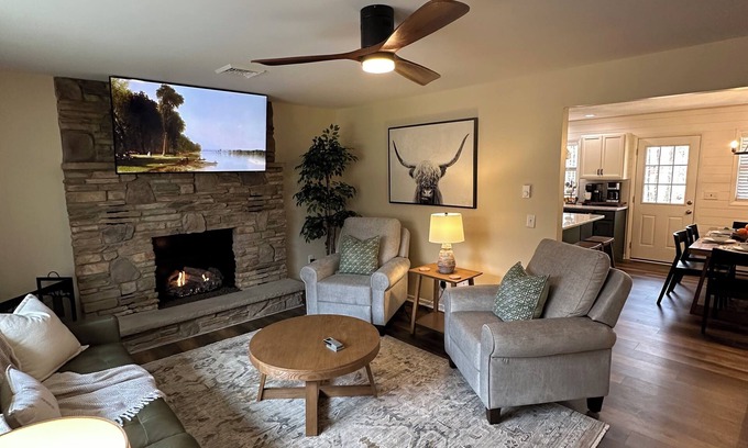 Gouldsboro House | Eagles View Retreat-Huge Game Room,4 Bdrms, HVAC,Sleeps 10 comfortably-12 max