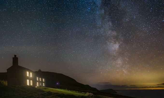 Kirk Braddon Cottage | Eary Cushlin - a holiday cottage that sleeps 9 guests in 4 bedrooms
