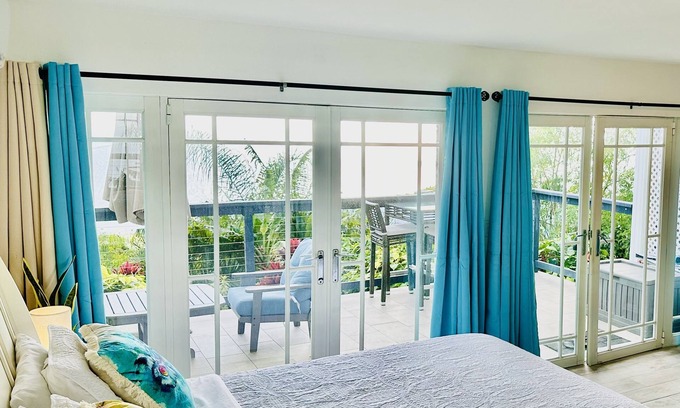 Estate Frenchman Bay Apartment | Easy location, Ocean view, Sunsets, Jeep Available, Solar, Battery Power, Wifi