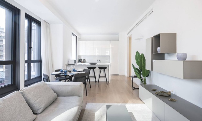 San Babila Apartment | Easylife - Sophisticated abode 2min from the Duomo