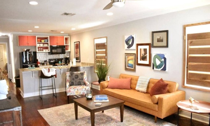 West Riverside Apartment | Eclectic West Riverside Apt | 6 min to Audobon Zoo