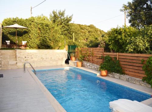 Vederi House | Eco Cottage Vedere with Pool