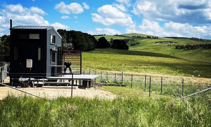 Portland Cabin | Eco-friendly Farmstay Sugarloaf