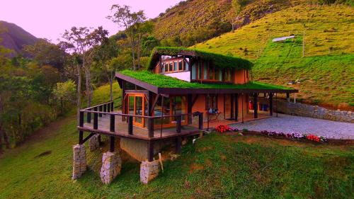 Nova Friburgo Apartment | Eco Lodge de Construção Natural com Vista Panorâmica