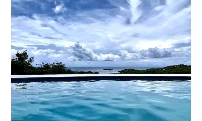 Culebra Pueblo House | Eco-Luxury Vacation House near Zoni Beach