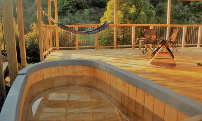 Porirua Cottage | EcoFarmstayNZ Retro-style cottage