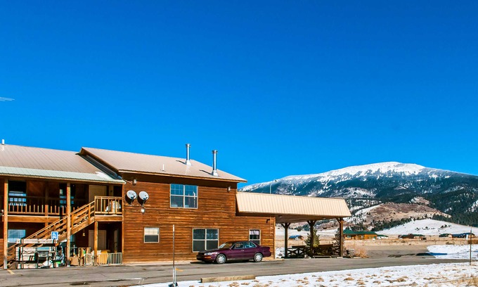 Eagle Nest Hotel | Econo Lodge Eagle Nest