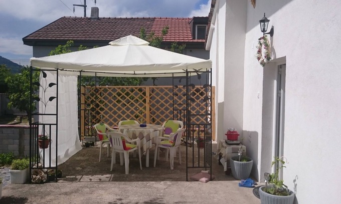Kisela Voda Apartment | Economic & Comfortable Room