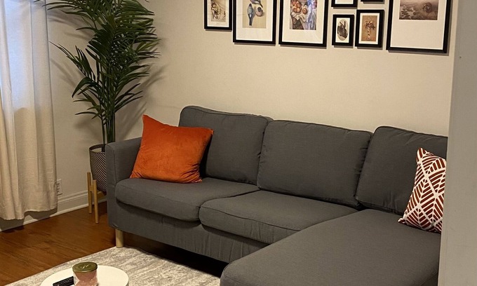 Winnipeg Apartment | Economical guest suite with free parking!
