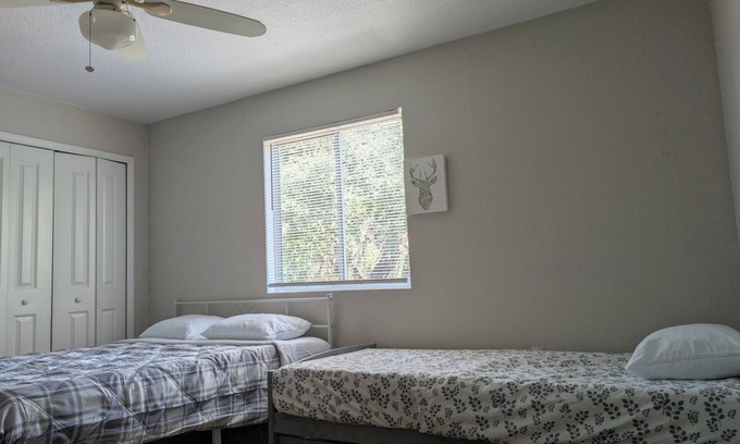 Tallahassee House | Economical Townhouse, 3Br/3Ba, 6 mins to FSU [619]