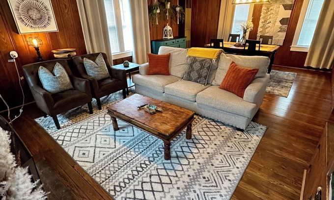 Hendersonville Cottage | Ecusta Trail House- Dog Friendly- 1.5 miles from down town!