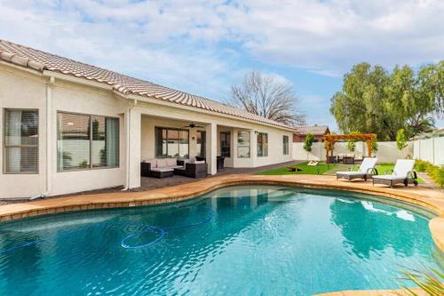 Palm Valley House | Edgemont Escape