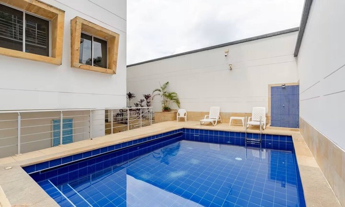 Campestre Apartment | Edificio Fence Real