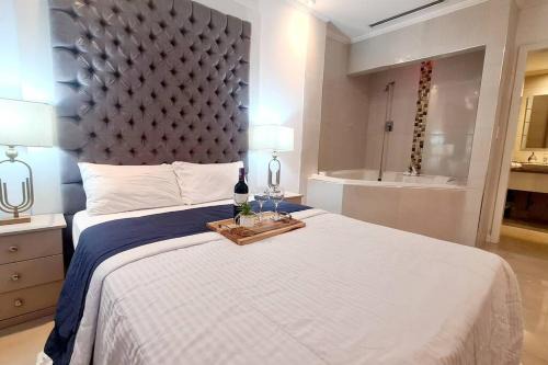 Las Penas Apartment | EDIFICIO RIVERFRONT II PISO 9 - SUITE 911-2 con ACCESO ÁREA SOCIAL