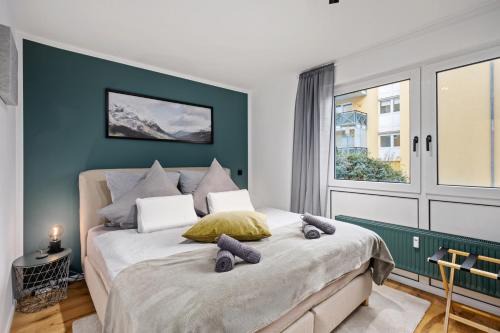 Schloßchemnitz Apartment | EDLER WOHNRAUM Elegantes Apartment mit Balkon, Boxspringbett, Kaffeevollautomat, Lift & Parkplatz