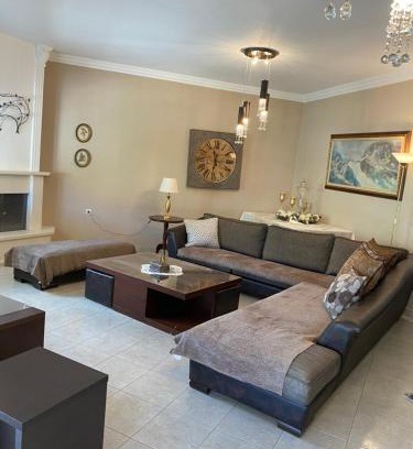 Alexandroupoli Apartment | Efi's house with garden