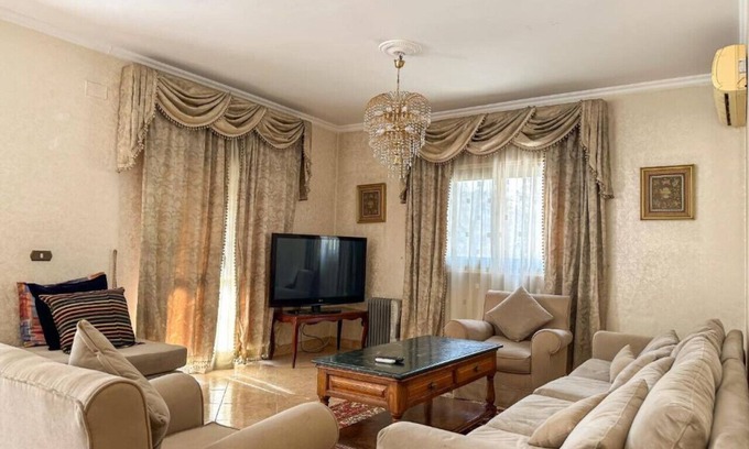 Taqseem Laselky Apartment | New Maadi Apt W Free Airport Pickup