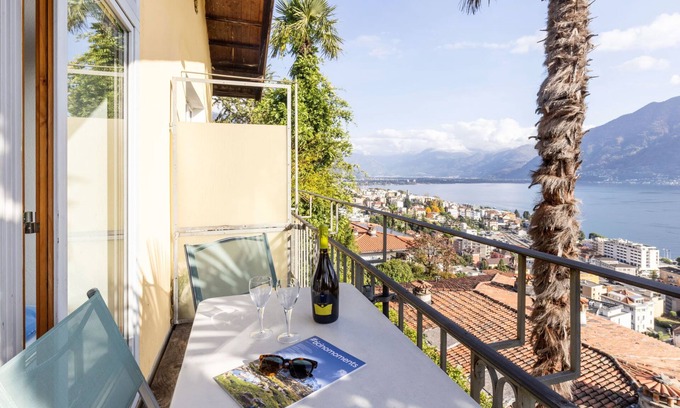 Muralto Apartment | Egner- Apt.Glaspalast by Interhome